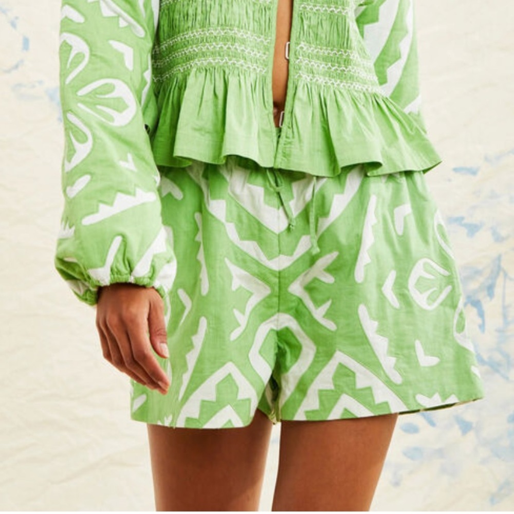 Love the label JULIET SHORTS IN OPALINE GREEN/WHITE